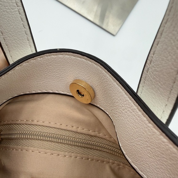 Elegant White Faux Leather Mini Tote Bag INC - Picture 4 of 6